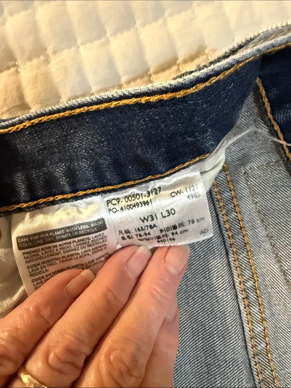 Levi's Men's Straight Jeans in Medium Blue Wash